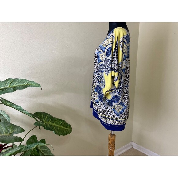 CHICO'S 3- XL Blue & yellow animal print Pullover Bat Wing Shirt Blouse Top - Picture 3 of 12